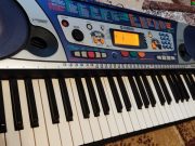 Продам синтезатор Yamaha PSR 260