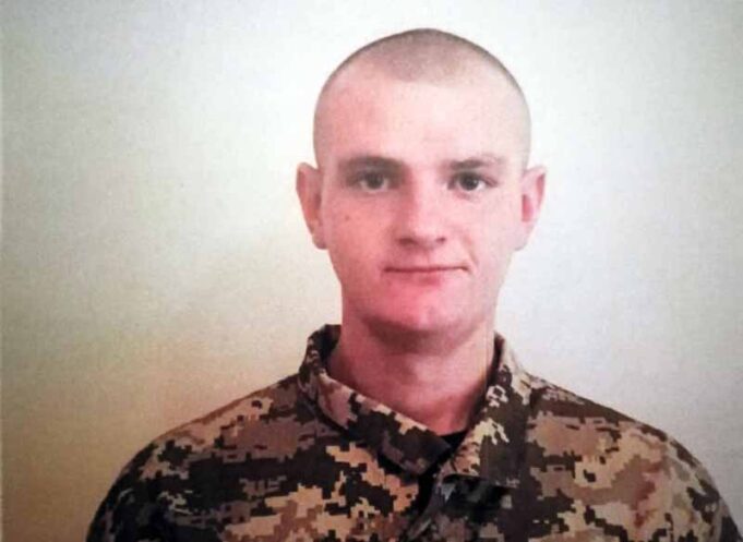 У Володимирі-Волинському з військової частини втік озброєний військовослужбовець! У Володимирі-Волинському з військової частини втік озброєний військовослужбовець!