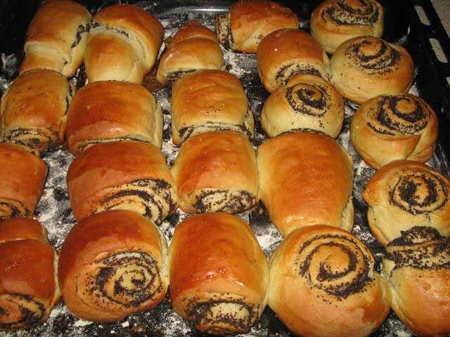 Волонтери просять для наших солдатів… пироги Волонтери просять для наших солдатів... пироги