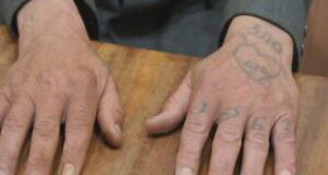 Дільничний затримав розбійника, який напав на двох бабусь Дільничний затримав розбійника