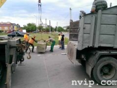Виїзд із “ОККО” закрили бетонними блоками (ОНОВЛЕНО, ВІДЕО) Виїзд із "ОККО" закрили бетонними блоками (ОНОВЛЕНО