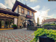 Продам окремостоячу комерційну будівлю