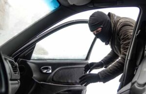 У Володимирі викрали джип з ювелірними виробами на суму 3 мільйони гривень! У Володимирі викрали джип з ювелірними виробами на суму 3 мільйони гривень!