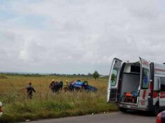 Поблизу шахти №1 авто злетіло з дороги та перекинулось Поблизу шахти №1 авто злетіло з дороги та перекинулось