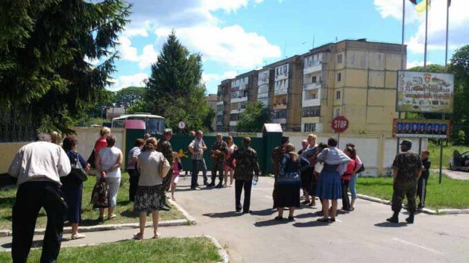 Скандал у Володимирі: військових знову обдурили! Скандал у Володимирі: військових знову обдурили!