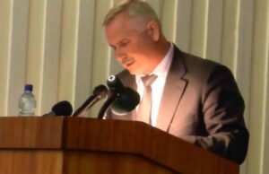 Мер Віктор Сапожніков відзвітував про роботу у 2013 році Мер Віктор Сапожніков відзвітував про роботу у 2013 році