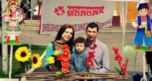 Нагородили переможців конкурсу “Моя мама – найкраща” Нагородили переможців конкурсу "Моя мама - найкраща"