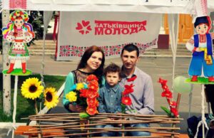 Нагородили переможців конкурсу “Моя мама – найкраща” Нагородили переможців конкурсу "Моя мама - найкраща"