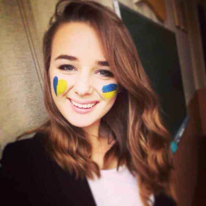 Катя Рибак перемогла у вокальному двобої на «Голосі країни» Катя Рибак перемогла у вокальному двобої на «Голосі країни»