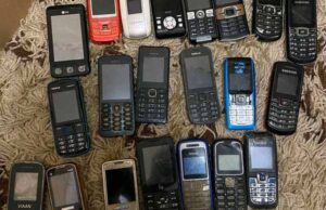 Кнопочні самі прості телефони, потрібно багато, — волонтер Борис Бабійчук Кнопочні самі прості телефони