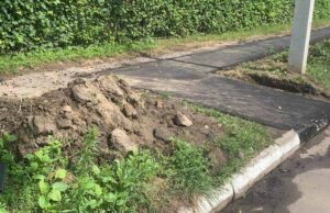 У Нововолинську комунальники ремонтували тротуари “по-новому”. ФОТО У Нововолинську комунальники ремонтували тротуари "по-новому". ФОТО