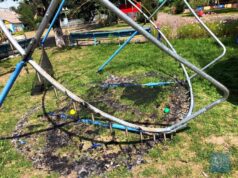 У Нововолинську вандали вкотре понищили містечко атракціонів в парку. ФОТО У Нововолинську вандали вкотре понищили містечко атракціонів в парку. ФОТО