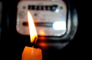 Майже добу у будинку на вулиці Стуса не можуть зробити світло! Майже добу у будинку на вулиці Стуса не можуть зробити світло!