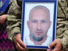 Нововолинського “кіборга” Вадима Демчука провели в останню путь (ФОТО) Нововолинського "кіборга" Вадима Демчука провели в останню путь (ФОТО)