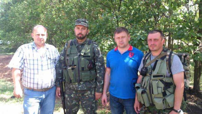 Волинські бійці “відбивалися” від нового комбрига Волинські бійці "відбивалися" від нового комбрига