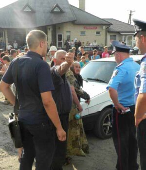 На Волині знову перекривають дороги