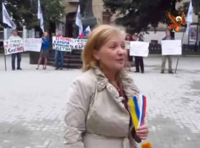 “Уродженка Нововолинська” розповіла про “жахи Європи” і “зооборделі” "Уродженка Нововолинська" розповіла про "жахи Європи" і "зооборделі"