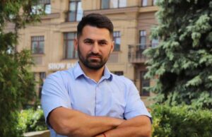 Не приписуйте собі не ваших здобутків, – Микола Лукашук до Сапожнікова Не приписуйте собі не ваших здобутків