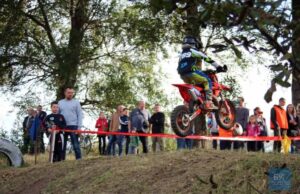 У Нововолинську провели змагання з мотокросу. ФОТО У Нововолинську провели змагання з мотокросу. ФОТО