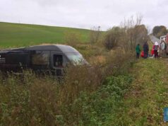 Бус злетів в кювет на трасі Нововолинськ – Володимир-Волинський Бус злетів в кювет на трасі Нововолинськ – Володимир-Волинський