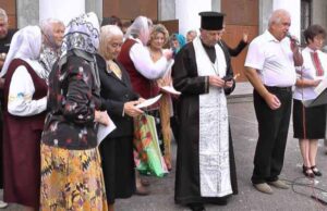 У Жовтневому на День селища молилися за мир У Жовтневому на День селища молилися за мир