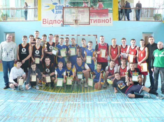 У Нововолинську відбувся міжобласний турнір з баскетболу У Нововолинську відбувся міжобласний турнір з баскетболу