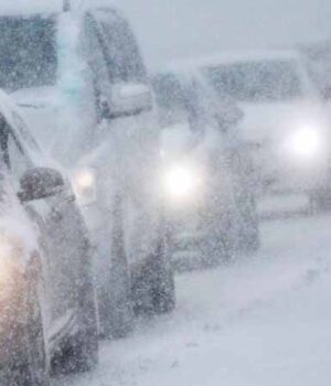 Через сильні снігопади рух в Нововолинську та околицях ускладнений!