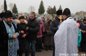 Героя Анатолія Артеменка зустрічали всім селом (ФОТО/ВІДЕО) Героя Анатолія Артеменка зустрічали всім селом (ФОТО/ВІДЕО)