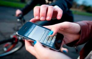 Підліток пограбував 17-річну дівчину в бібліотеці Підліток пограбував 17-річну дівчину в бібліотеці