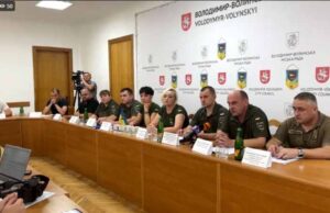 Прес-конференція з представниками 14 ОМБР (ВІДЕО) Прес-конференція з представниками 14 ОМБР (ВІДЕО)