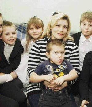 185605446_4027142894002212_2032110554671627218_n Сім’я з Нововолинська просить небайдужих допомогти врятувати маму