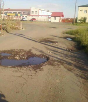 19223036_1315848298510689_6454728798199094653_o Жахлива дорога у Нововолинську: просять негайного ремонту