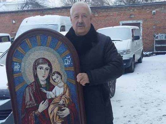 Ікону, яка дивом вціліла на сході, передали до храму Ікону