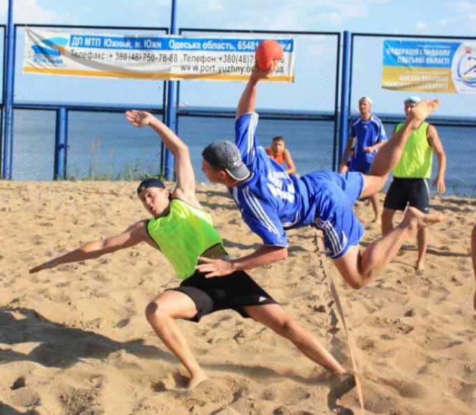 Чемпіонат України з пляжного гандболу: збірна міста привезла “срібло” Чемпіонат України з пляжного гандболу: збірна міста привезла "срібло"