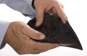 ДП «Волиньвугілля» заборгувала шахтарям більш як 3 мільйони гривень. ДП «Волиньвугілля» заборгувала шахтарям більш як 3 мільйони гривень.