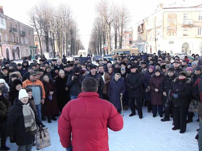 Панахида за невинно убієнними на Київському Майдані Панахида за невинно убієнними на Київському Майдані