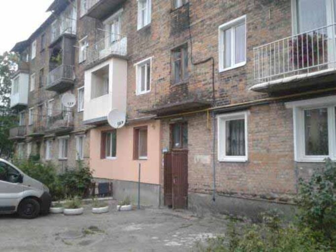 Архітектурні стандарти або кіч по нововолинськи Архітектурні стандарти або кіч по нововолинськи