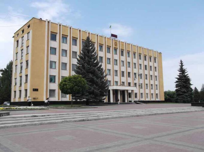 Про відставку повідомлю негайно… Про відставку повідомлю негайно…