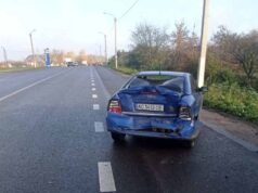 ДТП біля Центрального ринку: зіткнулись вантажівка та легковик ДТП біля Центрального ринку: зіткнулись вантажівка та легковик