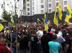 Власники авто на іноземній реєстрації організовують 100 000-ну акцію під стінами Верховної Ради Власники авто на іноземній реєстрації організовують 100 000-ну акцію під стінами Верховної Ради