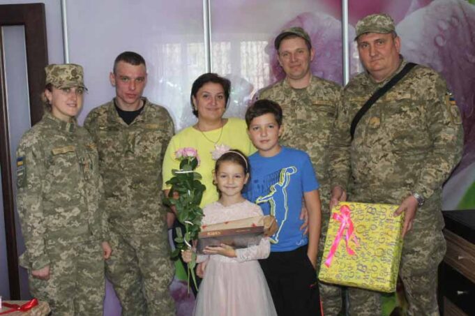 Побратими загиблого героя з Нововолинська Андрія Задорожного здійснили мрію його маленької доньки Побратими загиблого героя з Нововолинська Андрія Задорожного здійснили мрію його маленької доньки