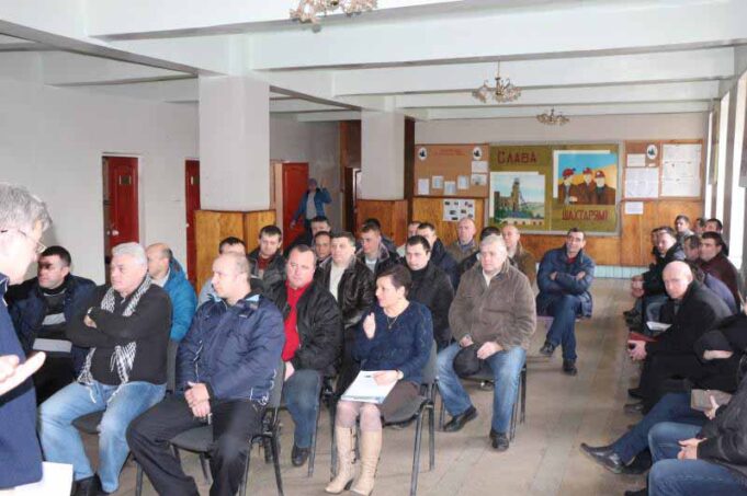 На першій шахті переобрали керівництво “незалежної” профспілки та анонсували створення місцевої організації НПГУ На першій шахті переобрали керівництво "незалежної" профспілки та анонсували створення місцевої організації НПГУ