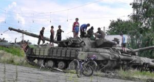 Волиняни на Сході: “погана армія” (репортаж очевидця) Волиняни на Сході: "погана армія" (репортаж очевидця)