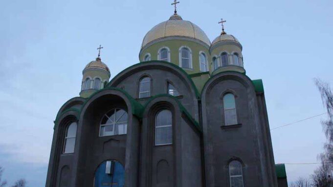 Обікрали Свято-Духівський собор (ЕКСКЛЮЗИВНЕ ВІДЕО) Обікрали Свято-Духівський собор (ЕКСКЛЮЗИВНЕ ВІДЕО)