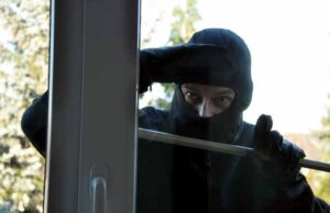 У новобудові «на гарячому» затримали квартирного злодія У новобудові «на гарячому» затримали квартирного злодія