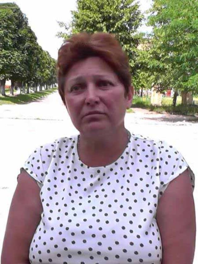 Алла Мрочко: “Прокидайтеся, бо завтра гинутимуть ваші сини!” Алла Мрочко: "Прокидайтеся