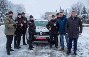 Карпус та Гузь вручили автомобіль муніципальній варті міста Нововолинська Карпус та Гузь вручили автомобіль муніципальній варті міста Нововолинська