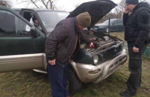 Мешканців Нововолинської громади просять допомогти відремонтувати авто для медиків-волонтерів Мешканців Нововолинської громади просять допомогти відремонтувати авто для медиків-волонтерів