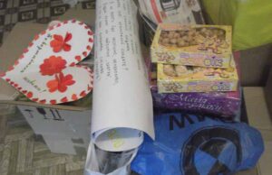 Дитячі валентинки й подарунки рушили на схід Дитячі валентинки й подарунки рушили на схід