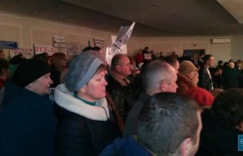 Профтехучилища Нововолинська, Володимира та Ковеля пікетують Волинську облраду Профтехучилища Нововолинська